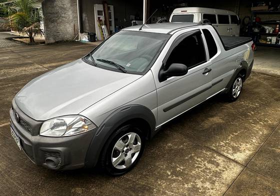 FIAT STRADA 1.4 MPI HARD WORKING CE 8V FLEX 2P MANUAL FIAT STRADA 1.4 MPI HARD WORKING CE 8V FLEX 2P MANUAL